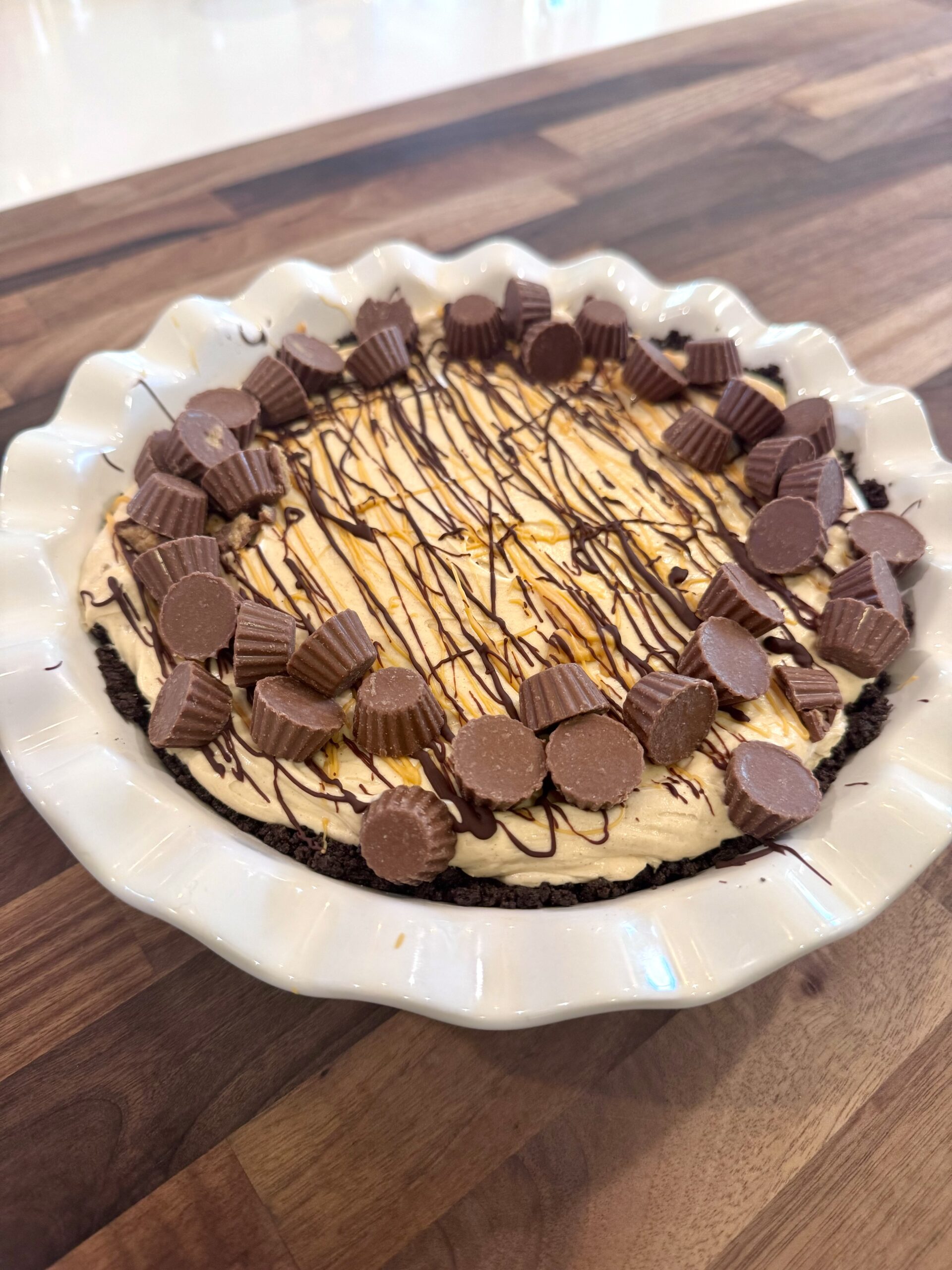 How to Make an Easy Peanut Butter Pie in Minutes!