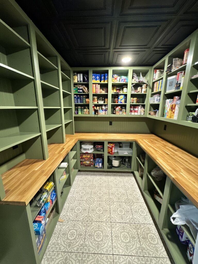 walk in pantry cabinets